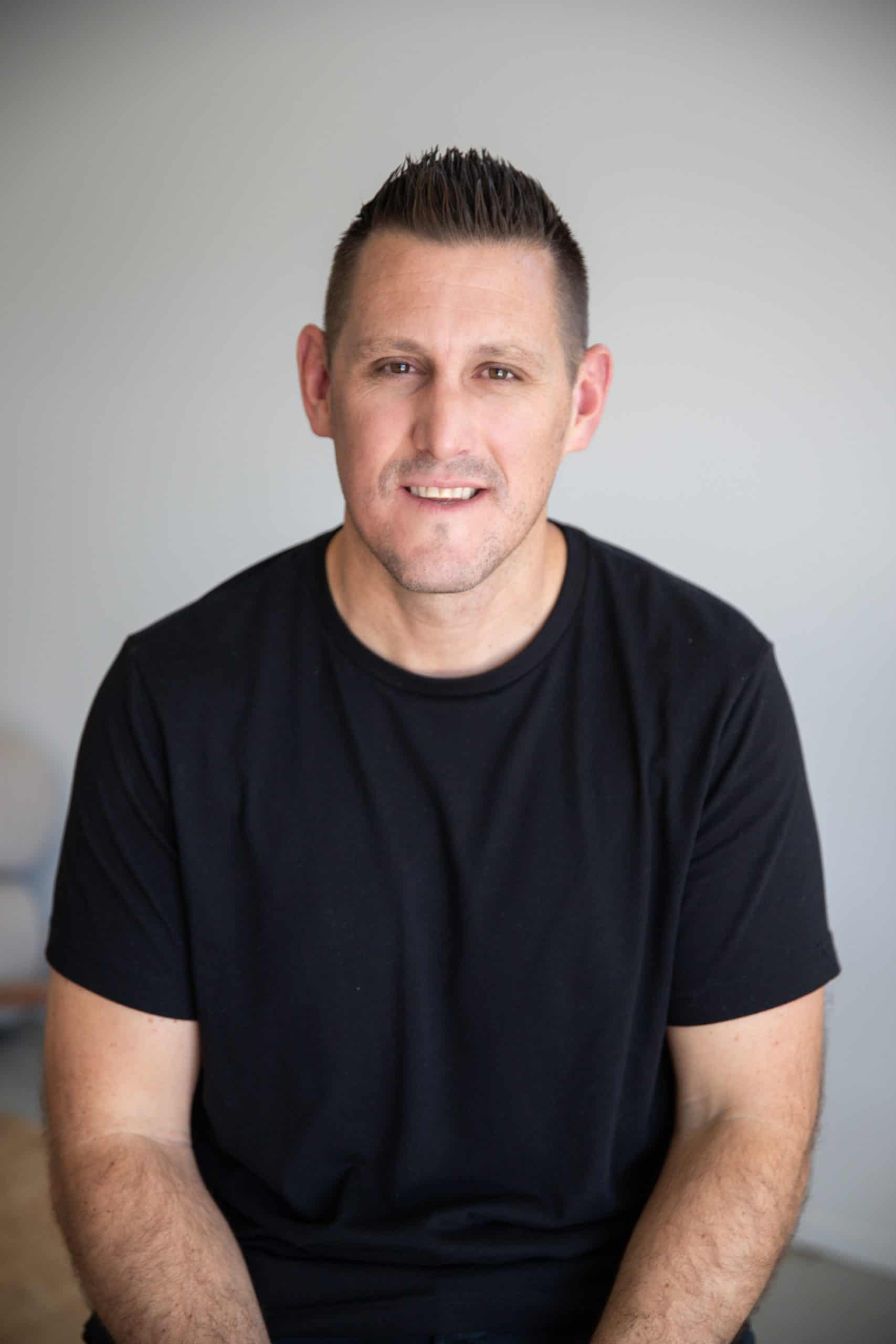 About 1 Robert Puharich, founder of IsleFlow Content Studio Inc. and author of Building Brilliance